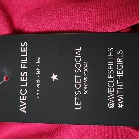 NWT AVEC LES FILLES Burgundy scoop neck 3/4 sleeve top - Picture 8 of 10